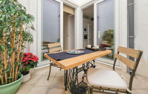 1 Bedroom Stunning Apartment In Estepona